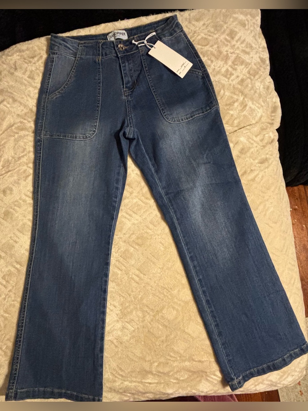 Women’s Straight-Leg Jeans in Dark Blue with Front Patch Pockets